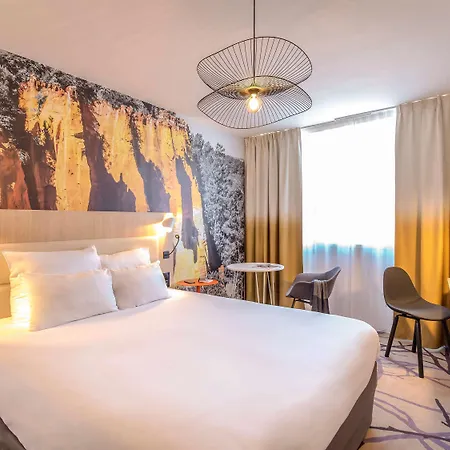Mercure 4*